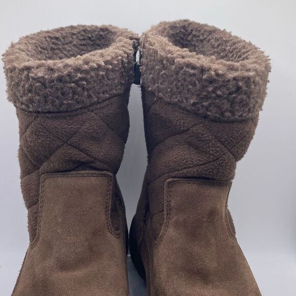 LL Bean Brown Fleece Lined Boots
Womens Size 8.5 Medium - Picture 5 of 10
